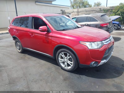 JA4AD3A3XFZ****** · 2015 MITSUBISHI OUTLANDER SE