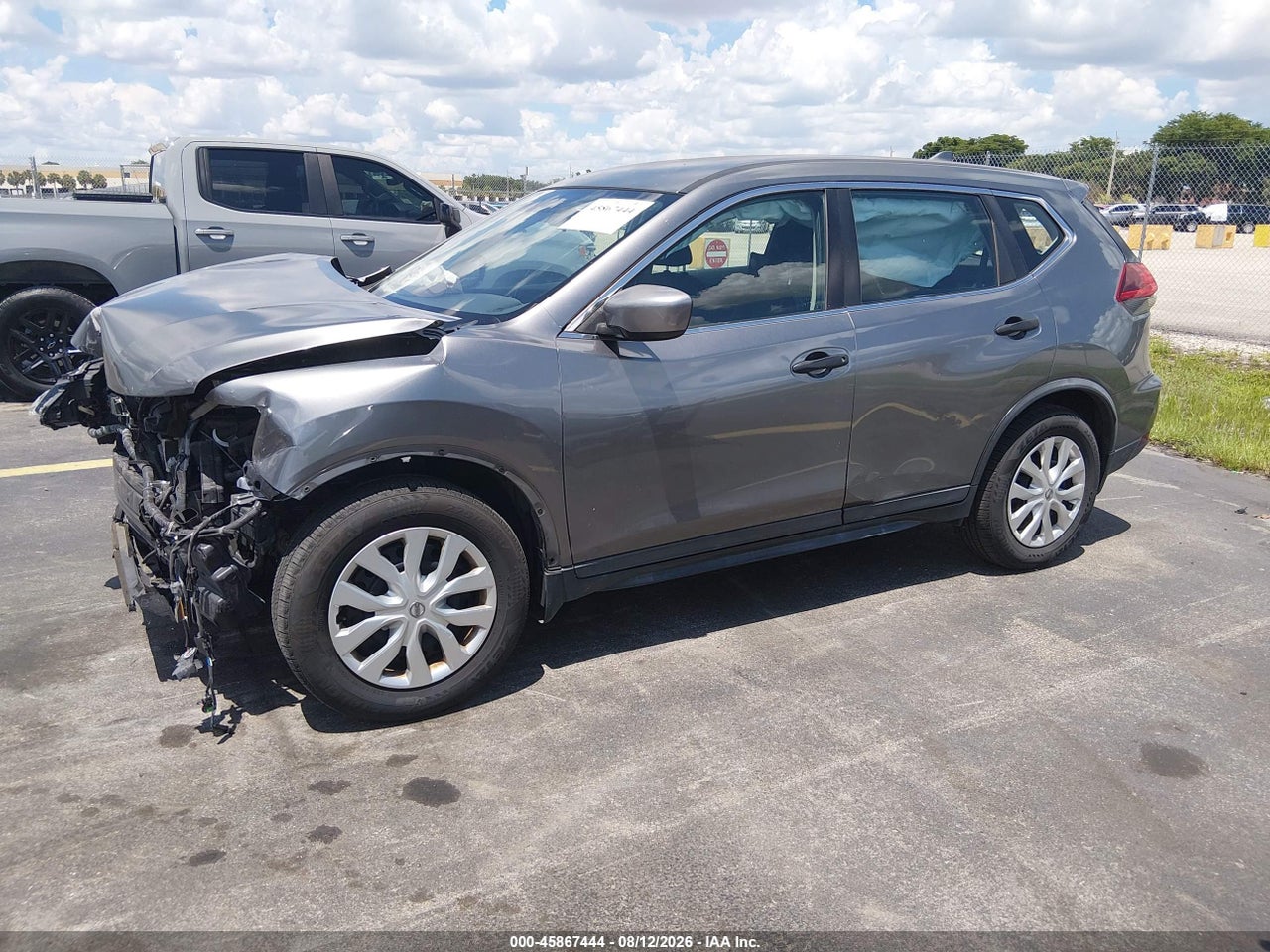 2018 NISSAN ROGUE S · 2/11