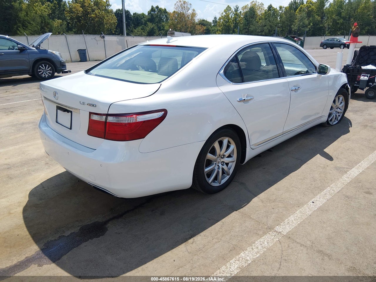 2008 LEXUS LS 460 · 4/11