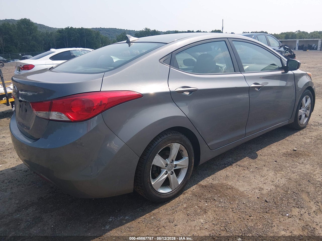 2013 HYUNDAI ELANTRA GLS · 4/11
