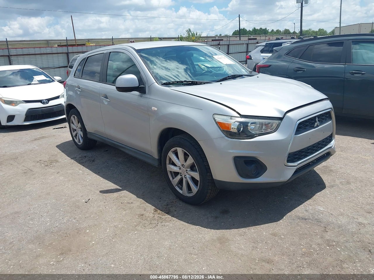 4A4AP3AU8FE****** · 2015 MITSUBISHI OUTLANDER SPORT ES