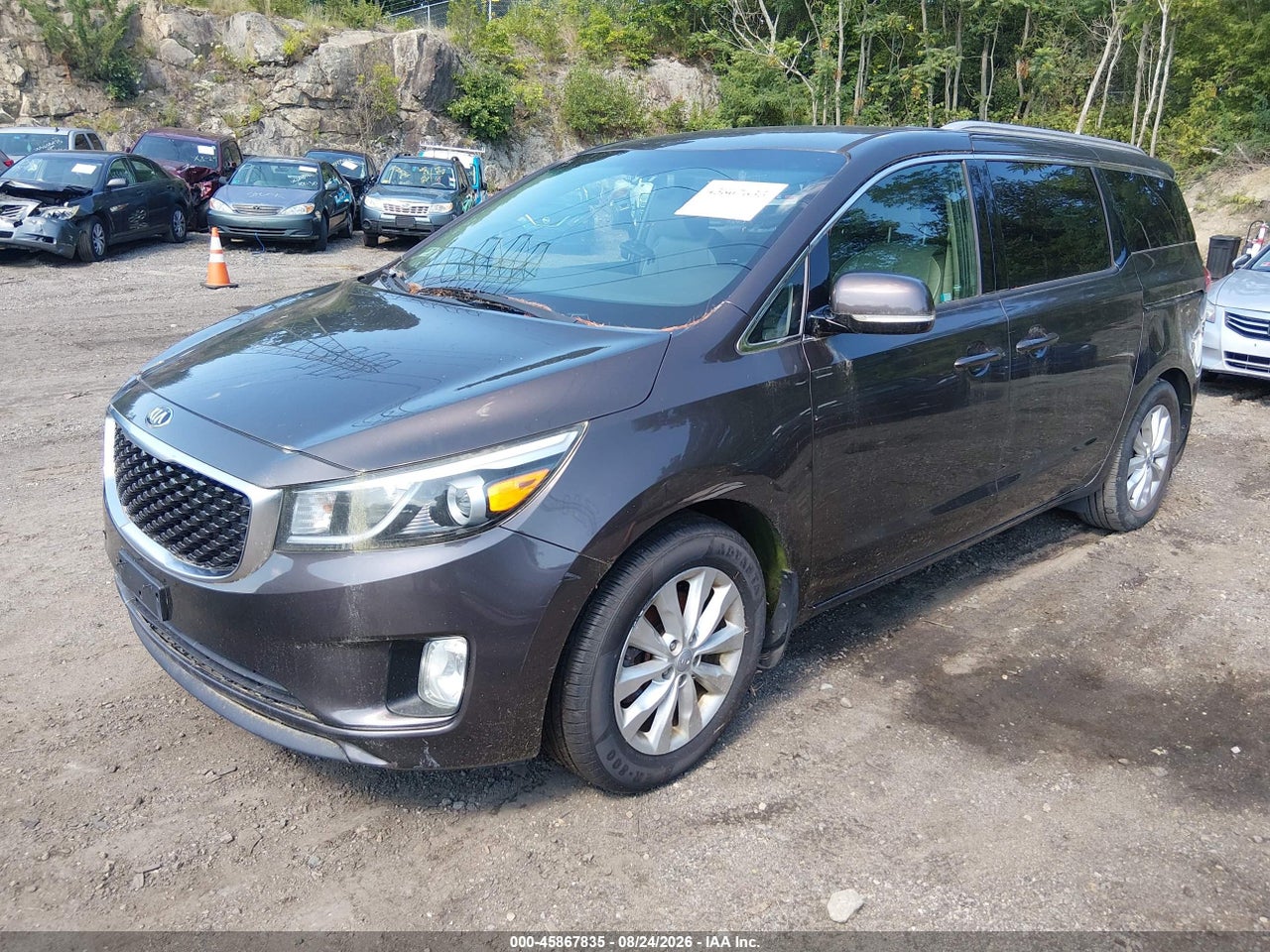 2016 KIA SEDONA EX · 2/11