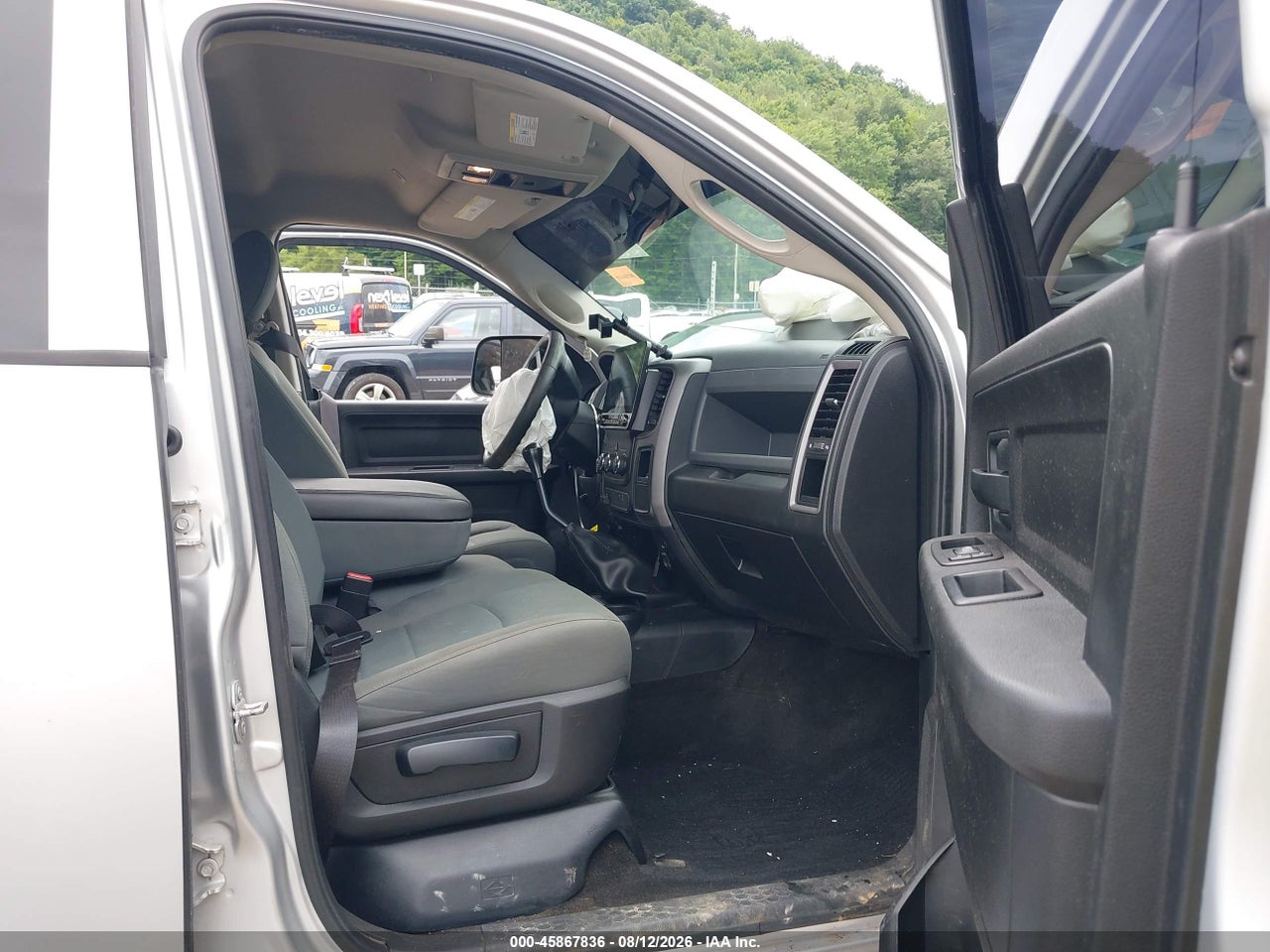 2017 RAM 2500 TRADESMAN  4X4 6'4 BOX · 5/11