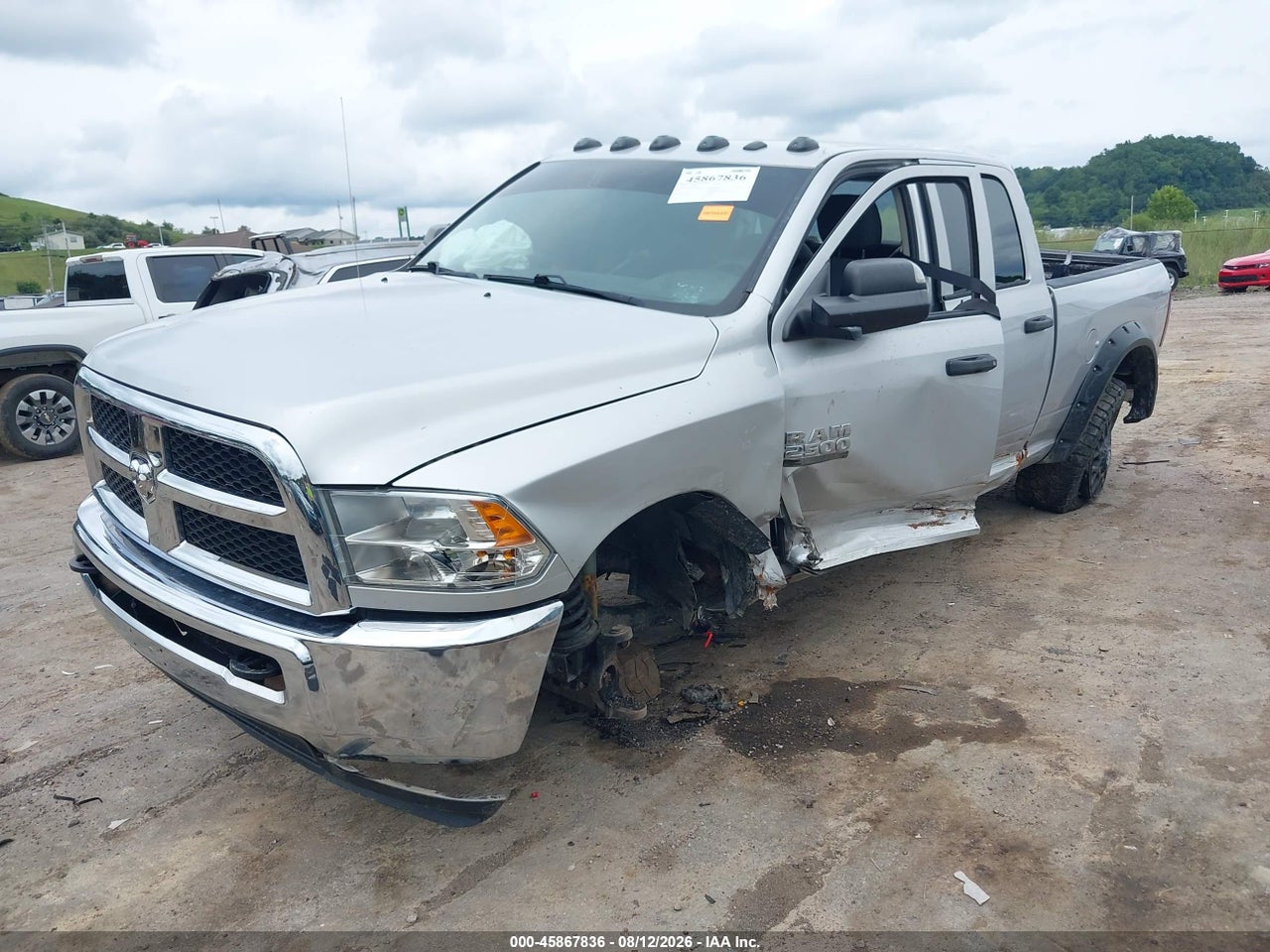 2017 RAM 2500 TRADESMAN  4X4 6'4 BOX · 2/11