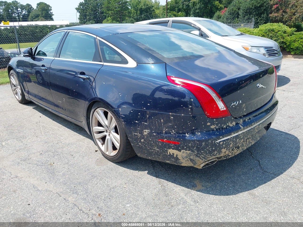 2011 JAGUAR XJ (A6) · 6/10