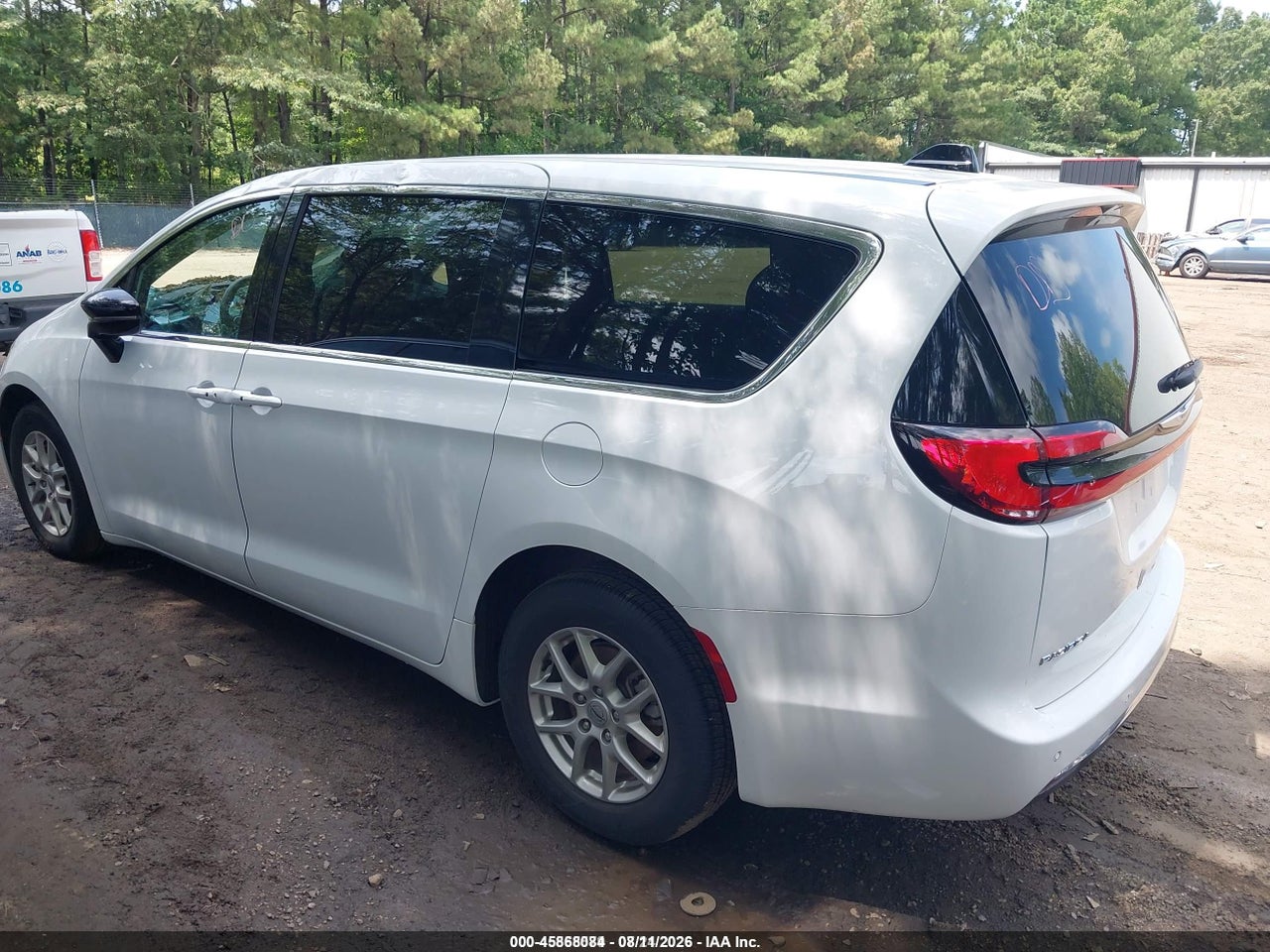 2025 CHRYSLER PACIFICA SELECT · 3/11