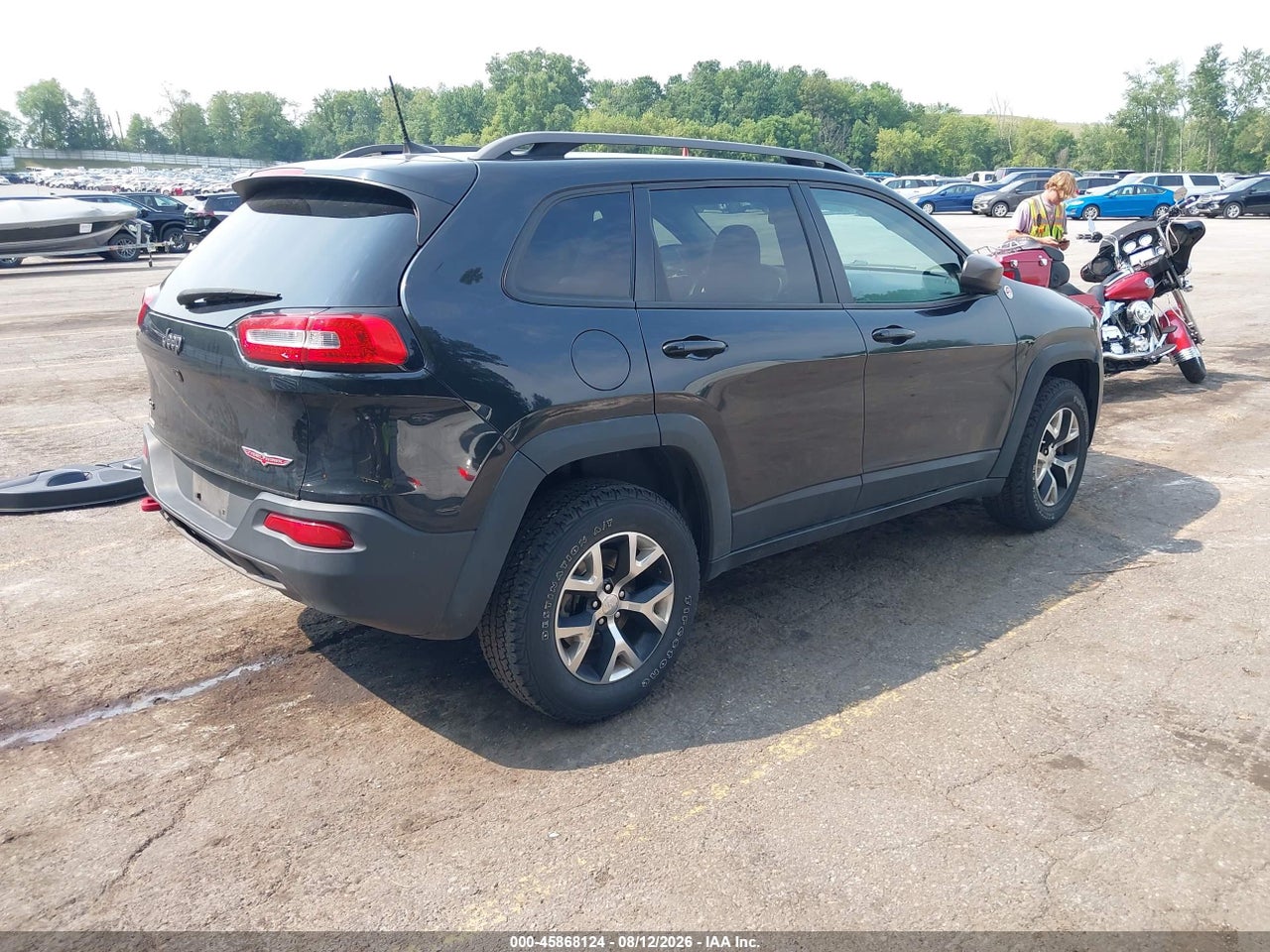 2016 JEEP CHEROKEE TRAILHAWK · 4/11