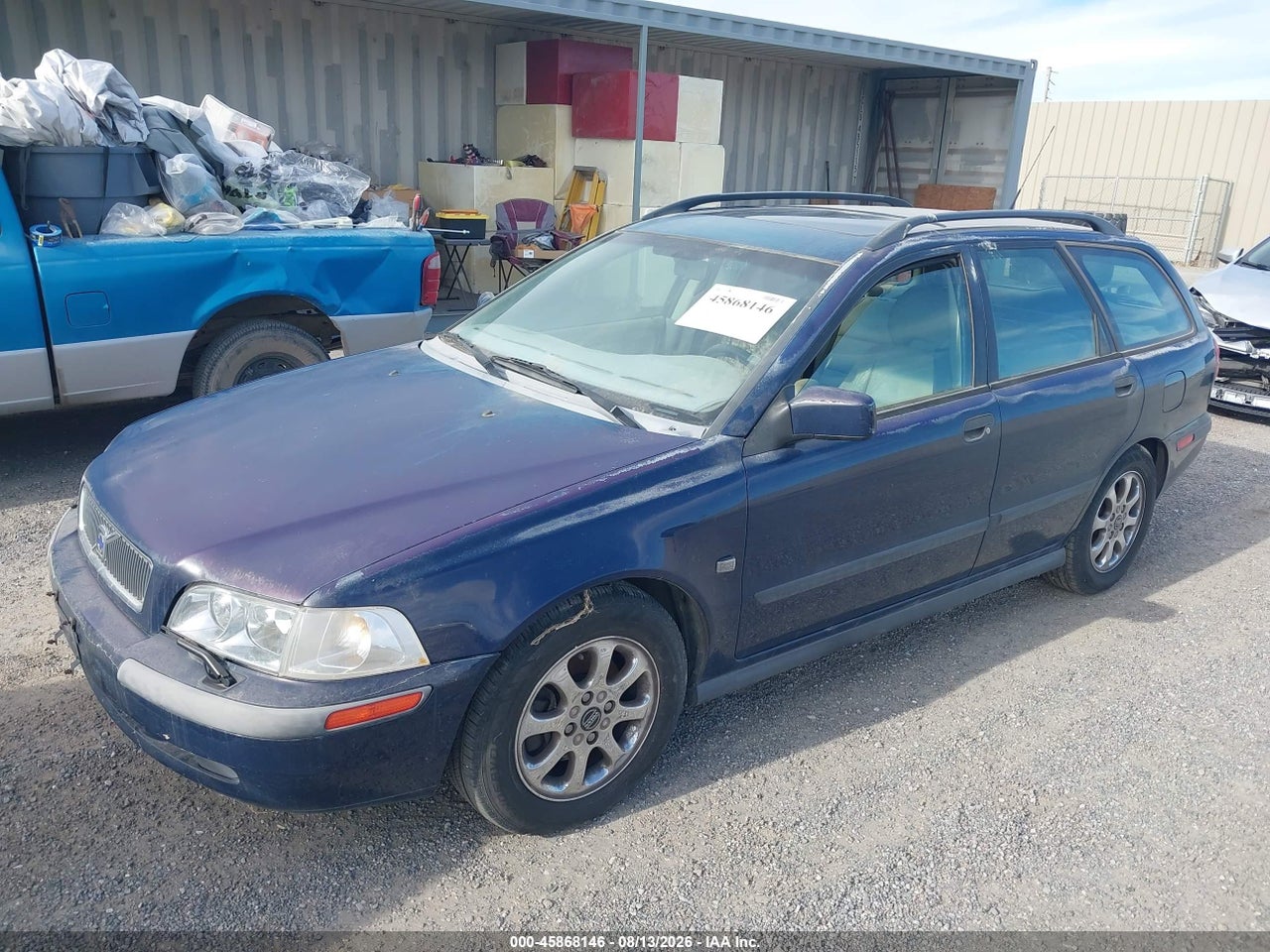 2002 VOLVO V40 A · 2/11