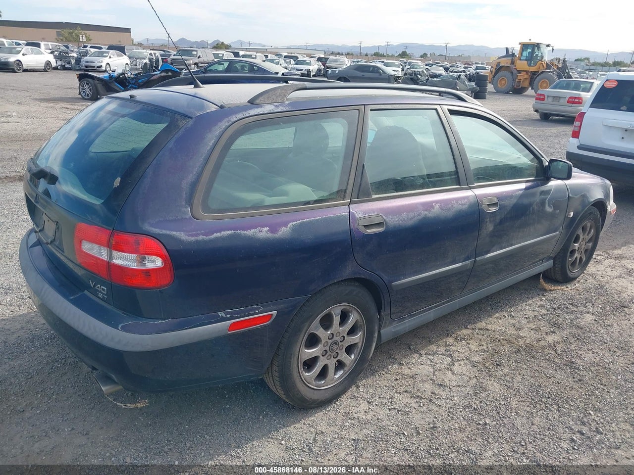 2002 VOLVO V40 A · 4/11
