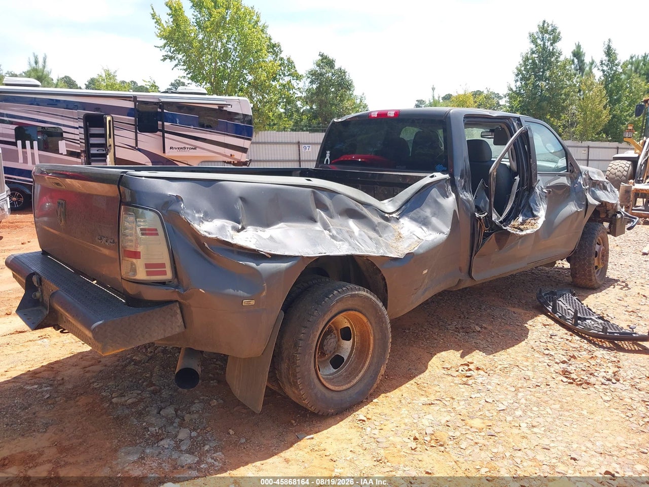 2016 RAM 3500 TRADESMAN · 4/4