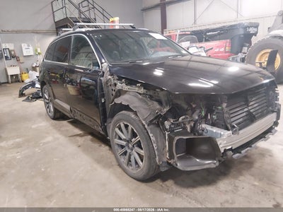 WA1LAAF7XKD****** · 2019 AUDI Q7