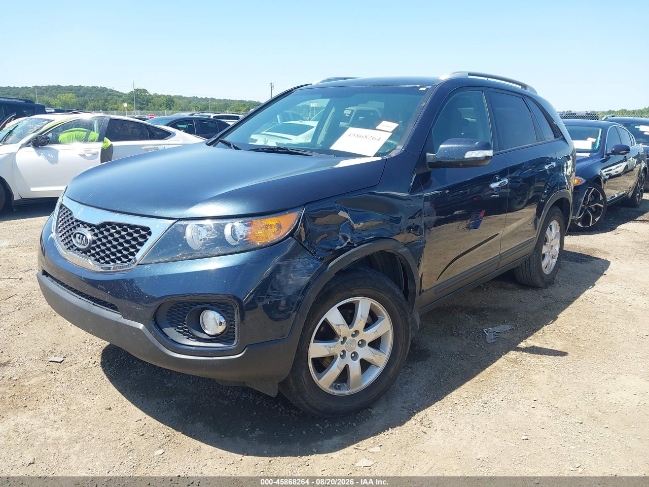 2013 KIA SORENTO LX · 2/11