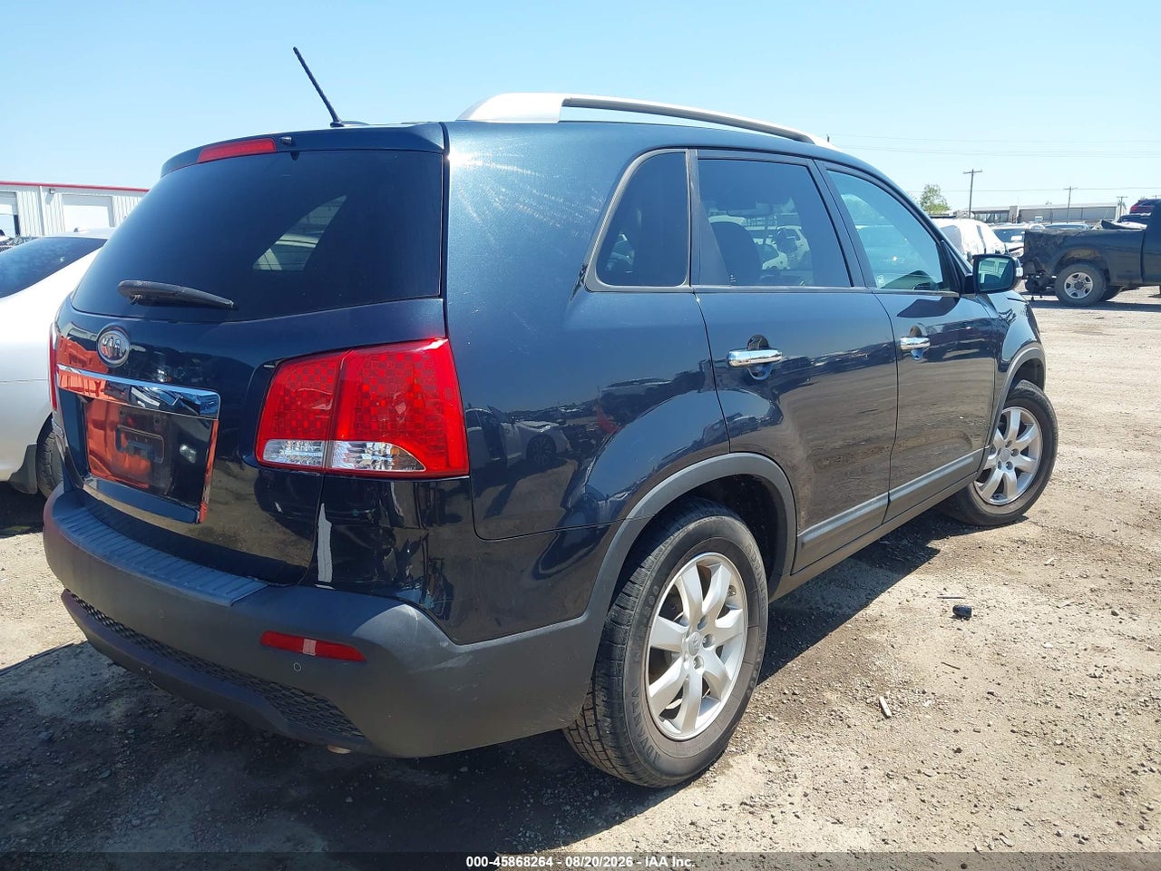 2013 KIA SORENTO LX · 4/11