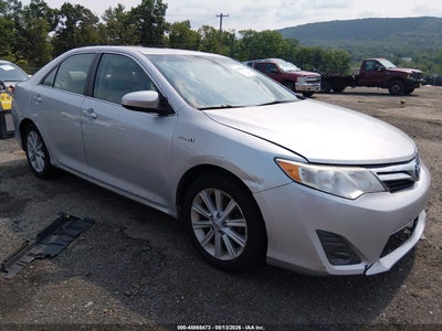4T1BD1FK5EU****** · 2014 TOYOTA CAMRY HYBRID XLE