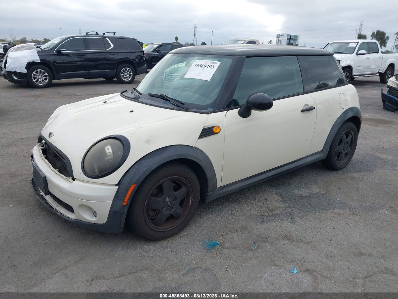 2009 MINI COOPER · 2/10