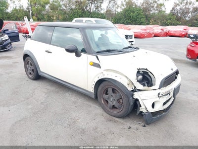 WMWMF33599T****** · 2009 MINI COOPER