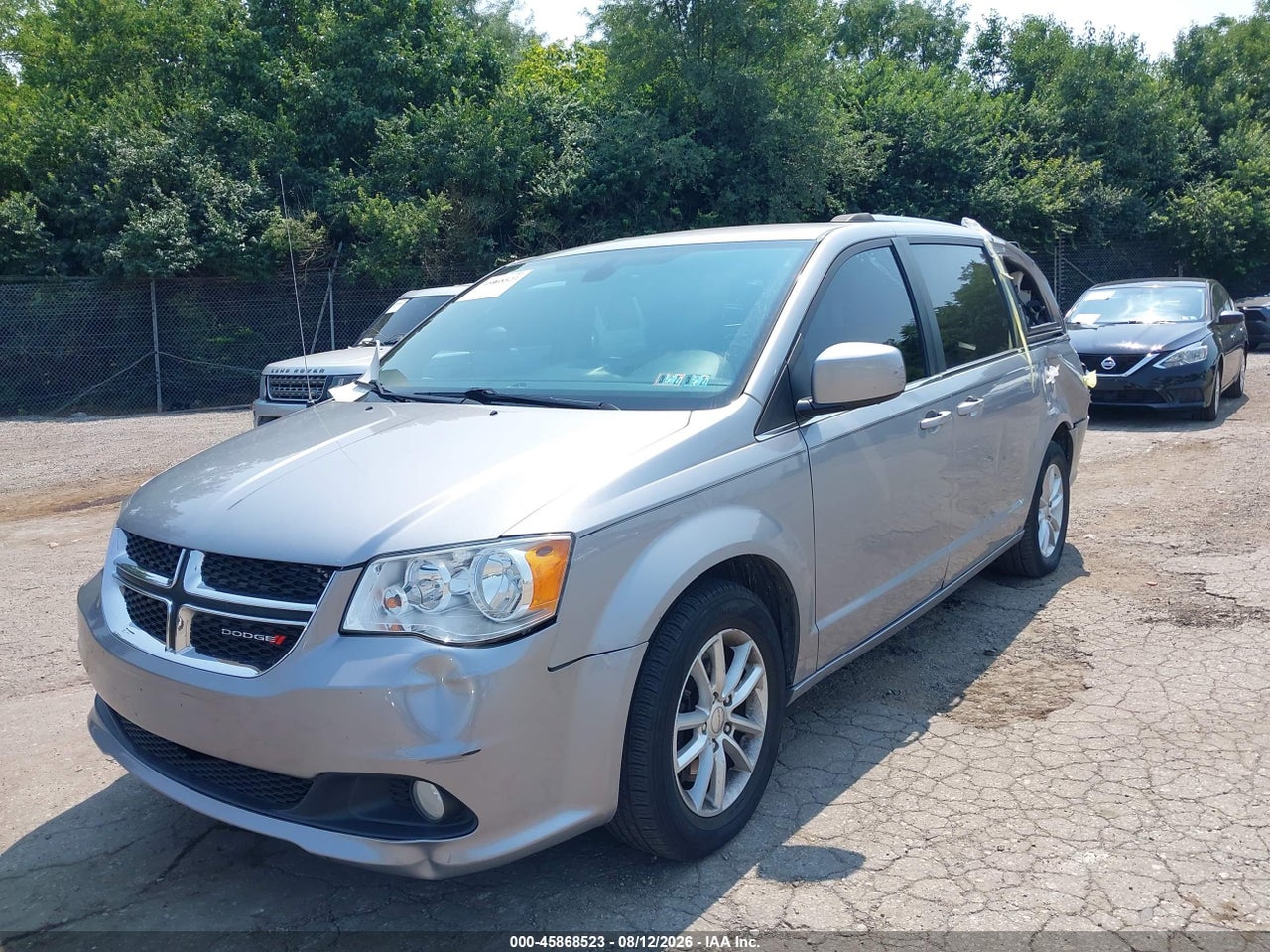 2020 DODGE GRAND CARAVAN SXT · 2/11