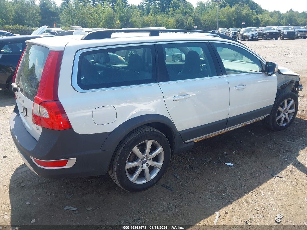 2011 VOLVO XC70 3.2L · 4/11