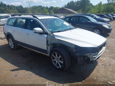 2011 VOLVO XC70 3.2L