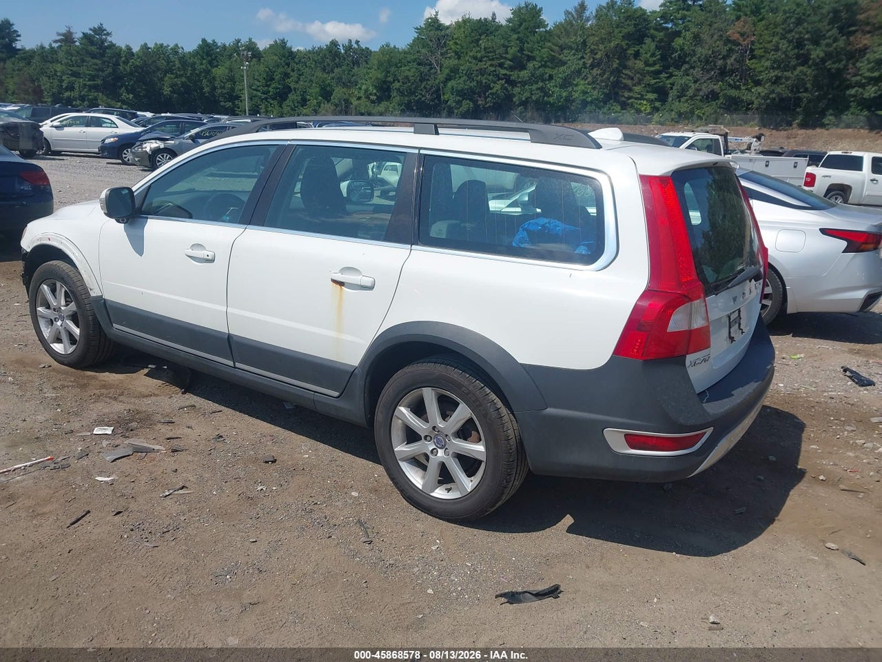 2011 VOLVO XC70 3.2L · 3/11