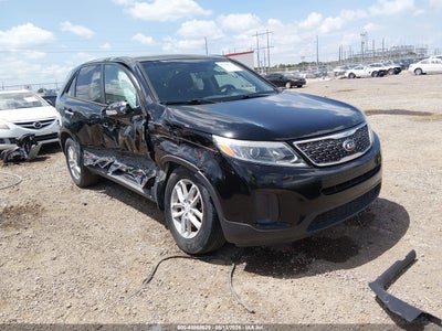 5XYKT3A69FG****** · 2015 KIA SORENTO LX