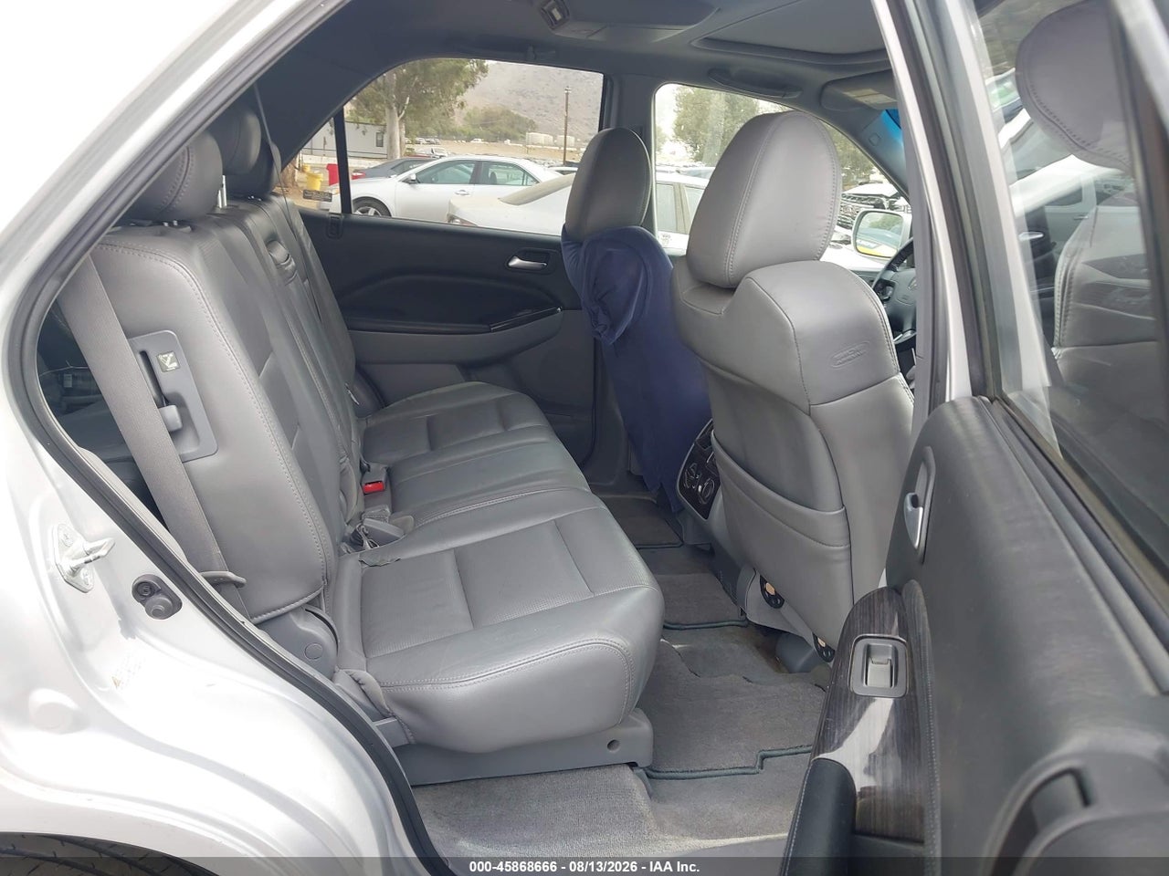 2HNYD18956H****** · 2006 ACURA MDX · 8/11