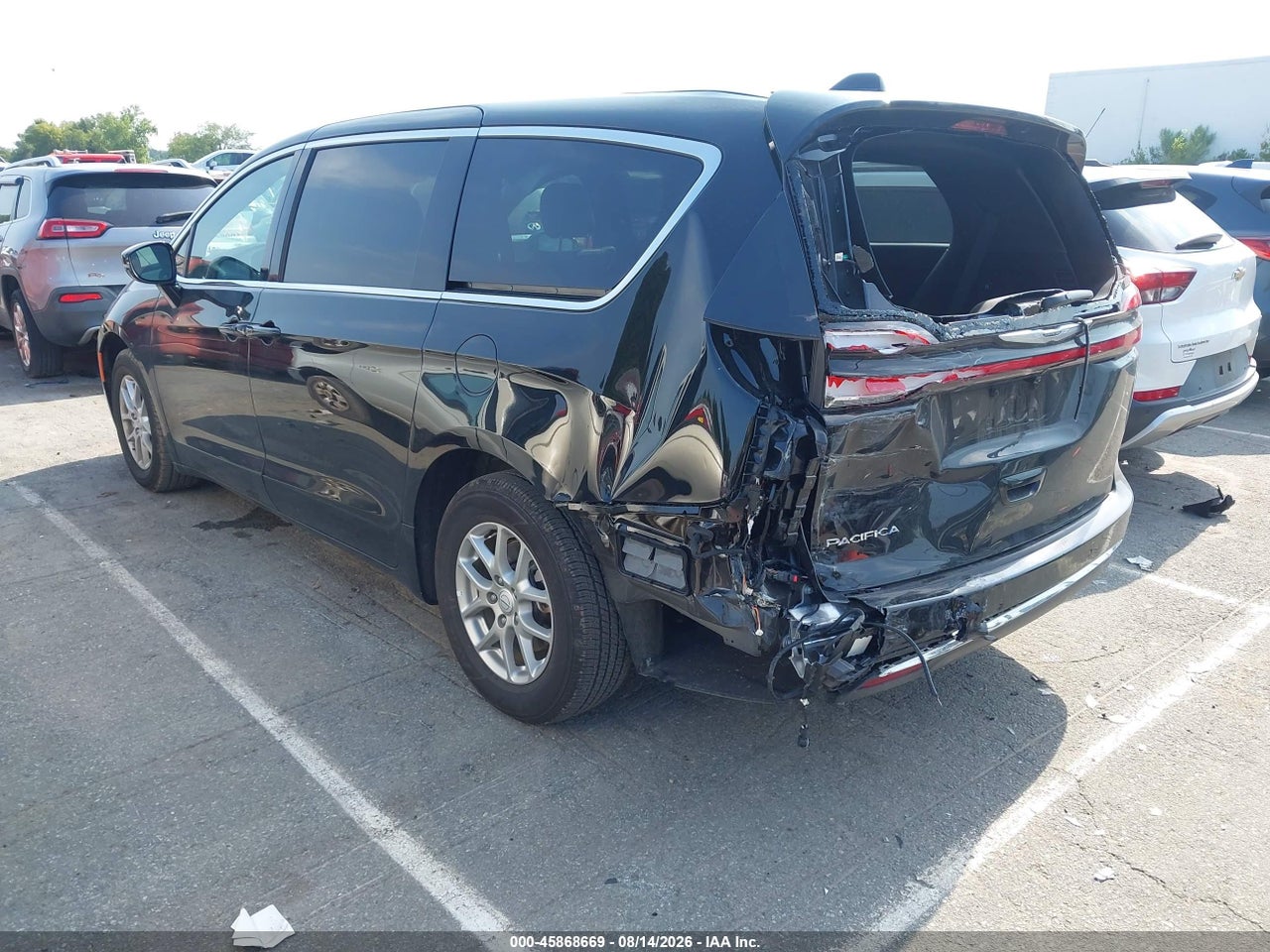 2026 CHRYSLER PACIFICA SELECT · 3/11