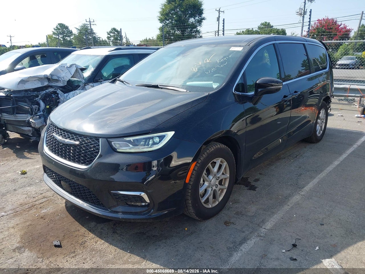 2026 CHRYSLER PACIFICA SELECT · 2/11