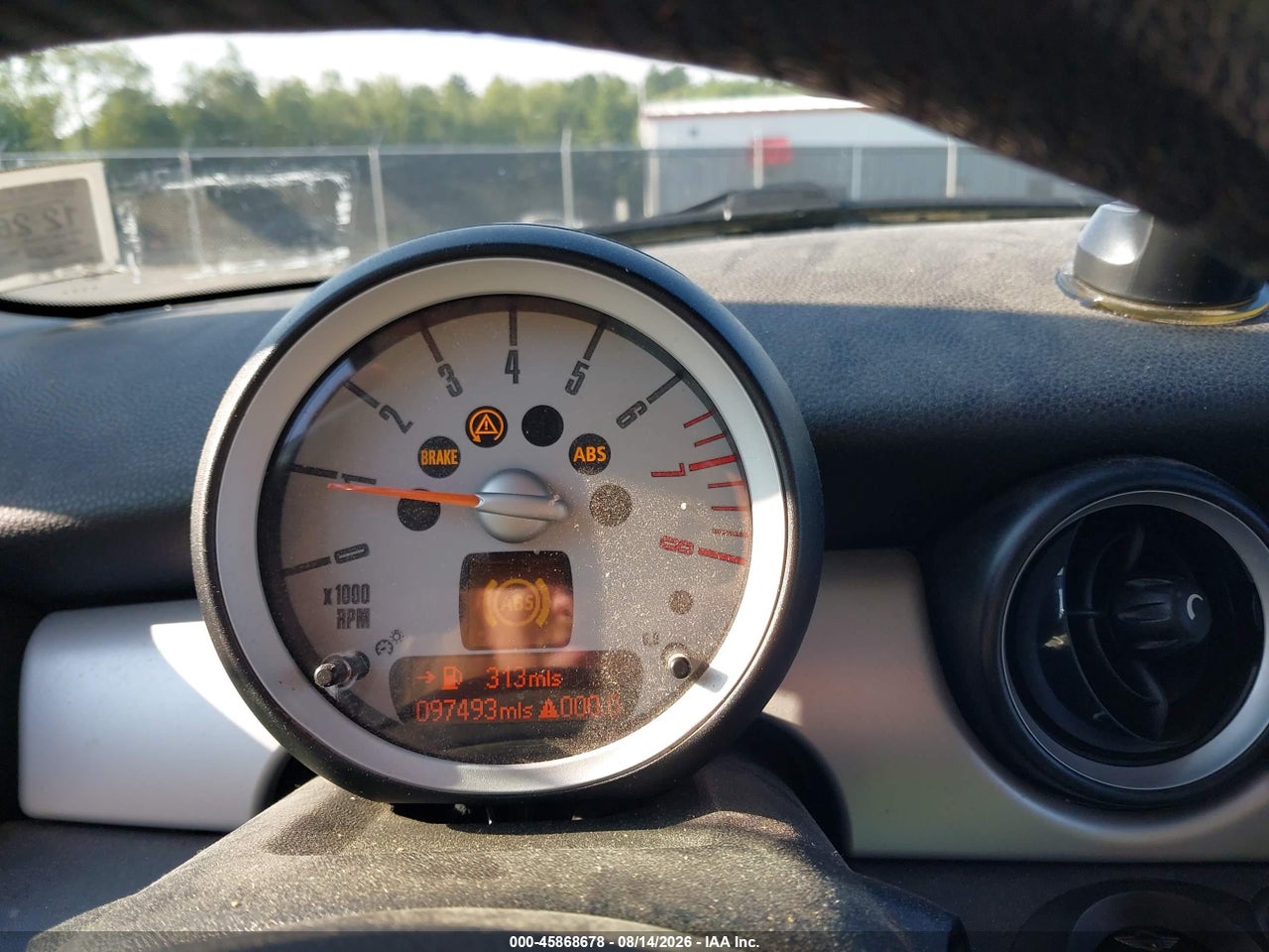 WMWMF33549T****** · 2009 MINI COOPER · 7/11