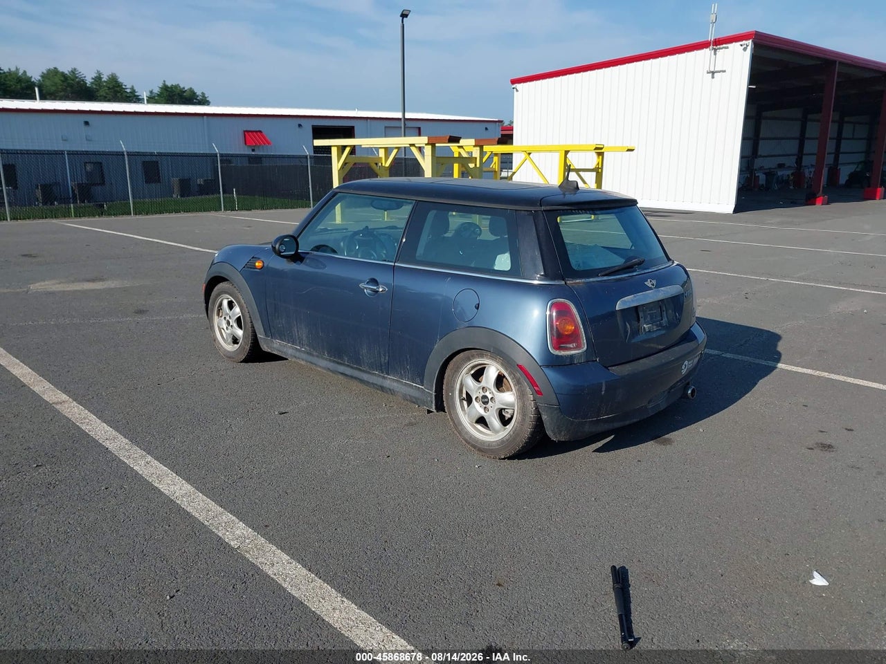 WMWMF33549T****** · 2009 MINI COOPER · 3/11