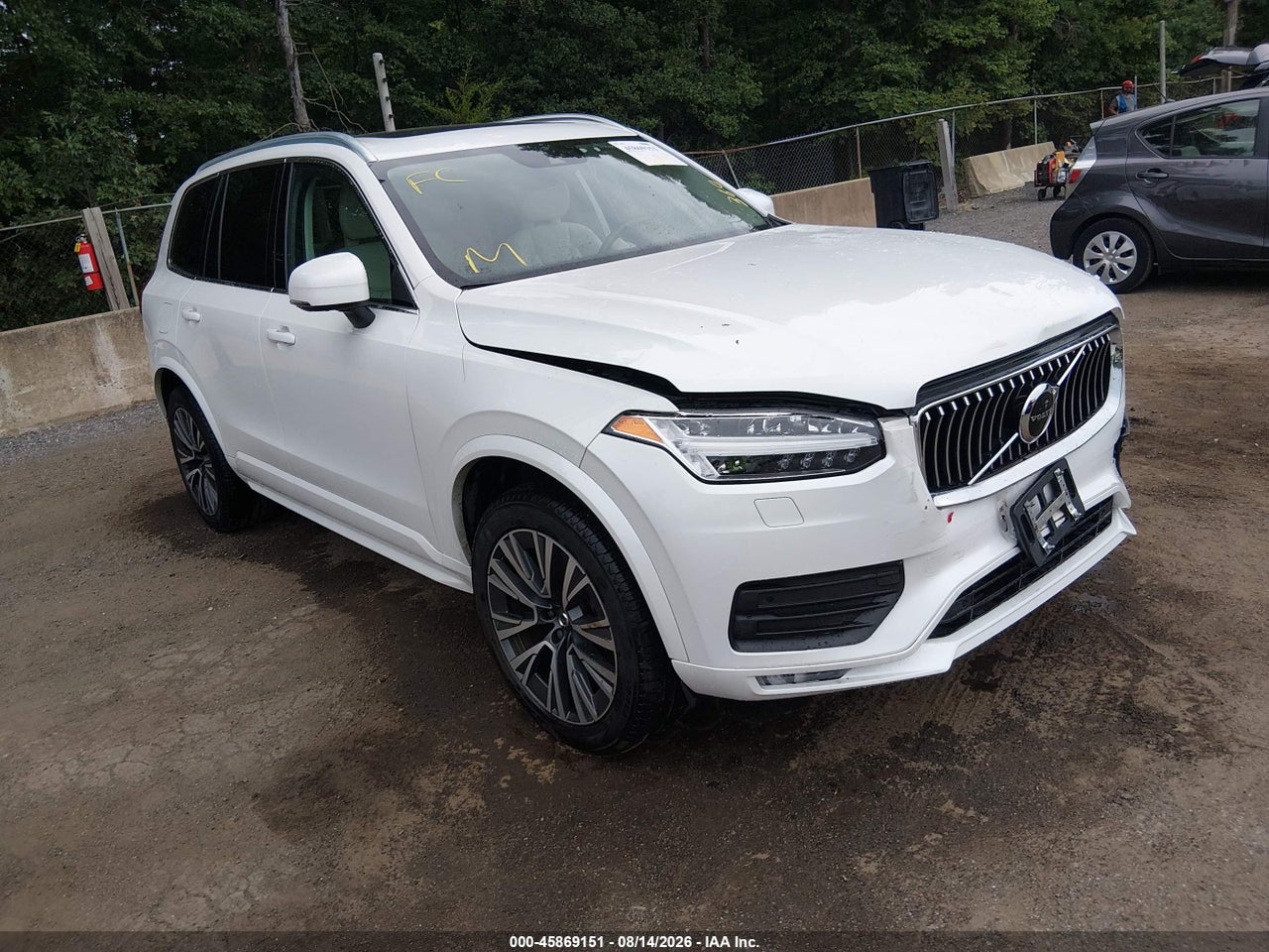 YV4A22PK4M1****** · 2021 VOLVO XC90 T6 MOMENTUM 7 PASSENGER
