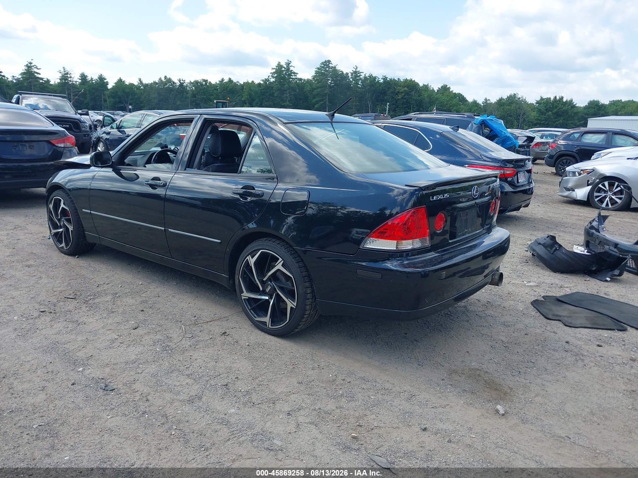 2003 LEXUS IS 300   · 3/11