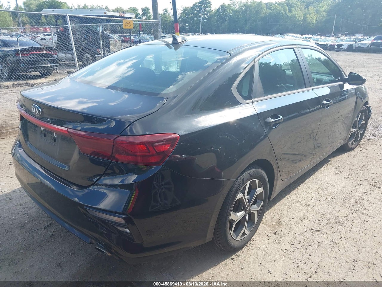 2021 KIA FORTE LXS · 4/11