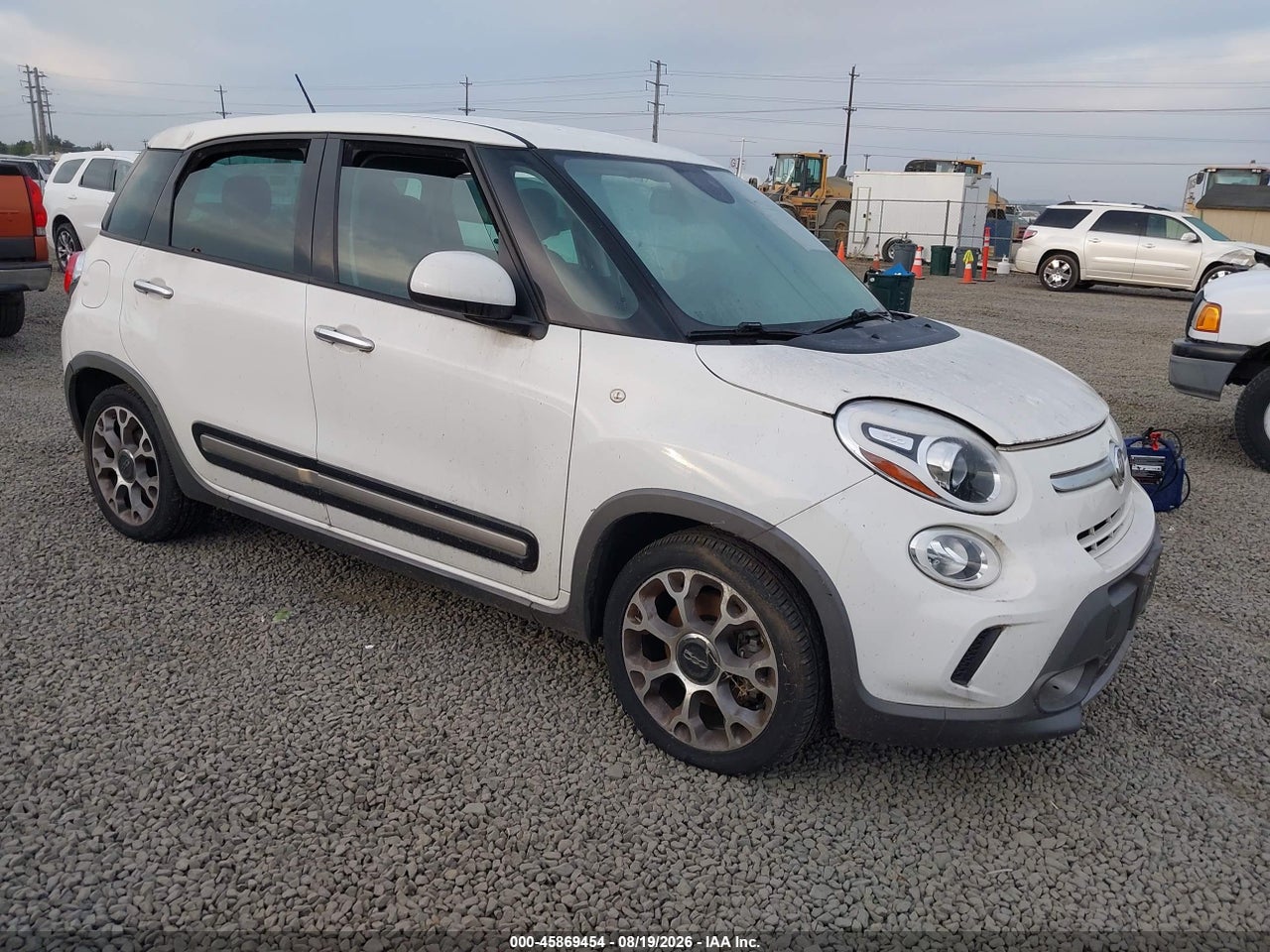 ZFBCFADHXEZ****** · 2014 FIAT 500L TREKKING