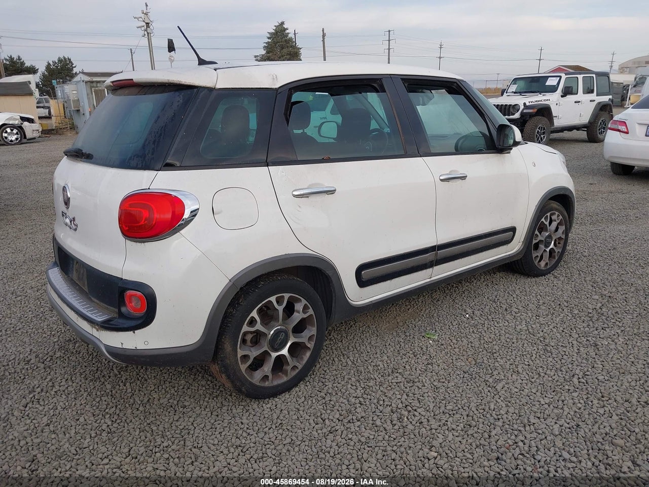 2014 FIAT 500L TREKKING · 4/11