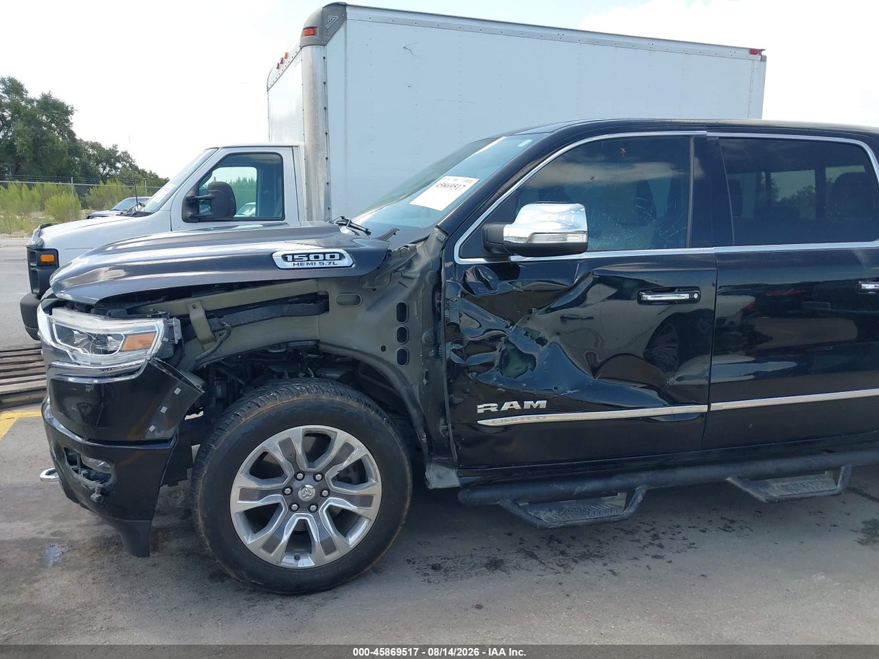 2020 RAM 1500 LIMITED  4X2 5'7 BOX · 6/11