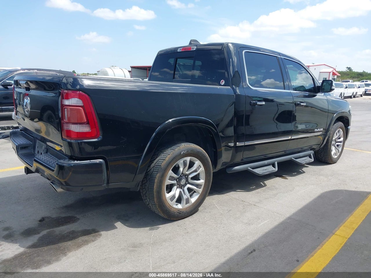 2020 RAM 1500 LIMITED  4X2 5'7 BOX · 4/11