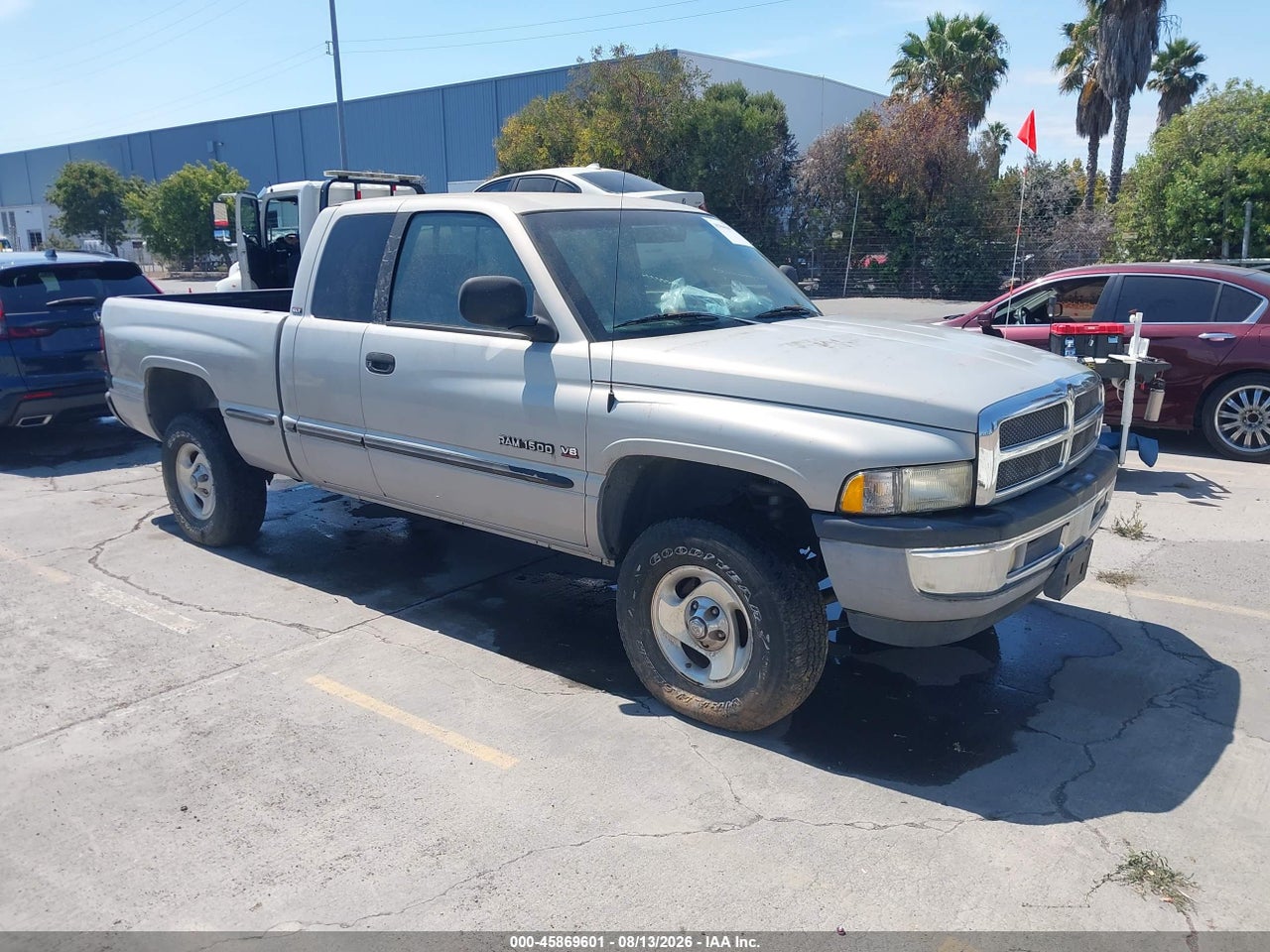 3B7HF13Z8XG****** · 1999 DODGE RAM 1500 ST