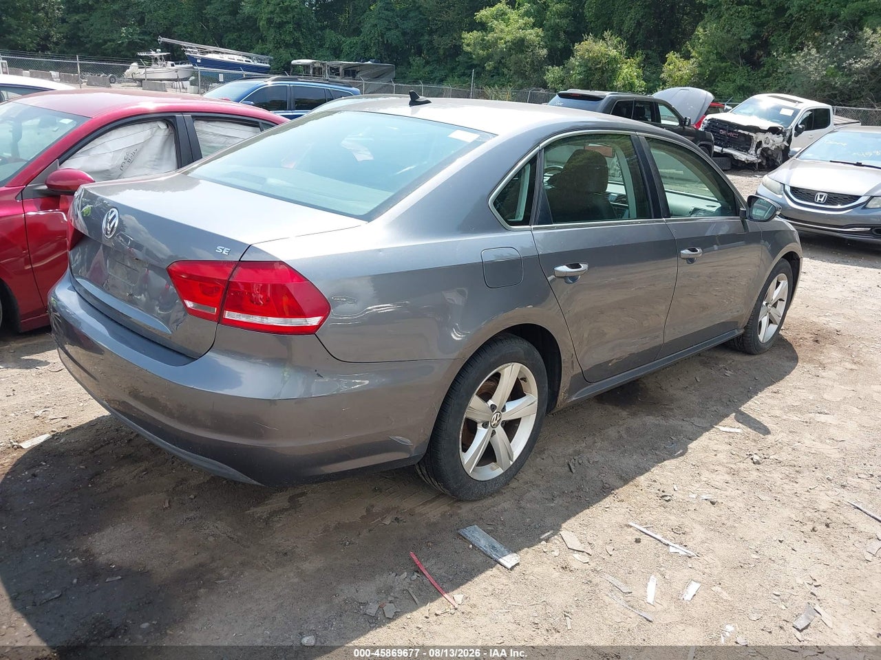 2012 VOLKSWAGEN PASSAT 2.5L SE · 4/11