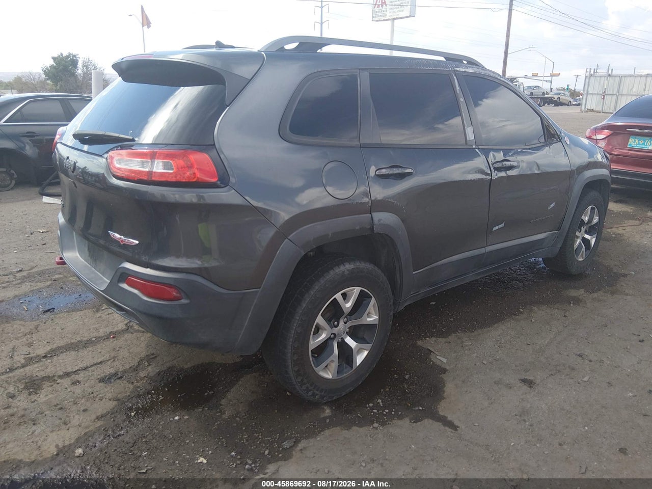 2015 JEEP CHEROKEE TRAILHAWK · 4/11