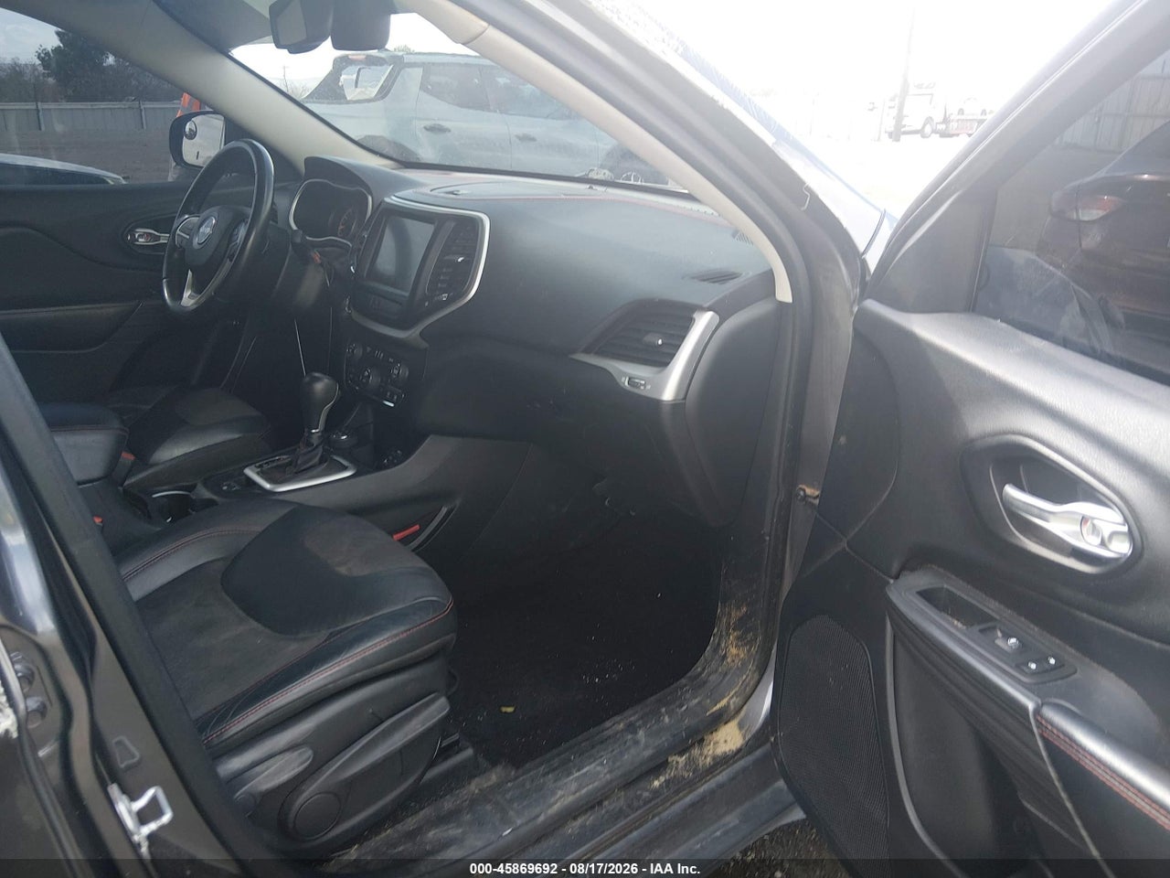 2015 JEEP CHEROKEE TRAILHAWK · 5/11