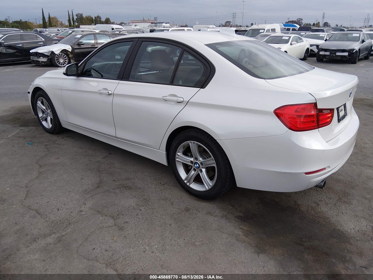 2014 BMW 320I   · 3/11