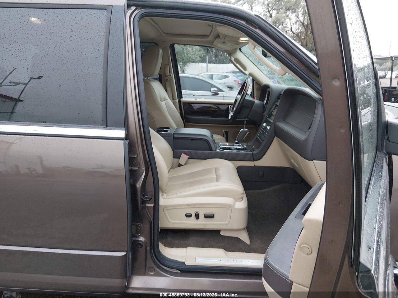 2017 LINCOLN NAVIGATOR L RESERVE · 5/11