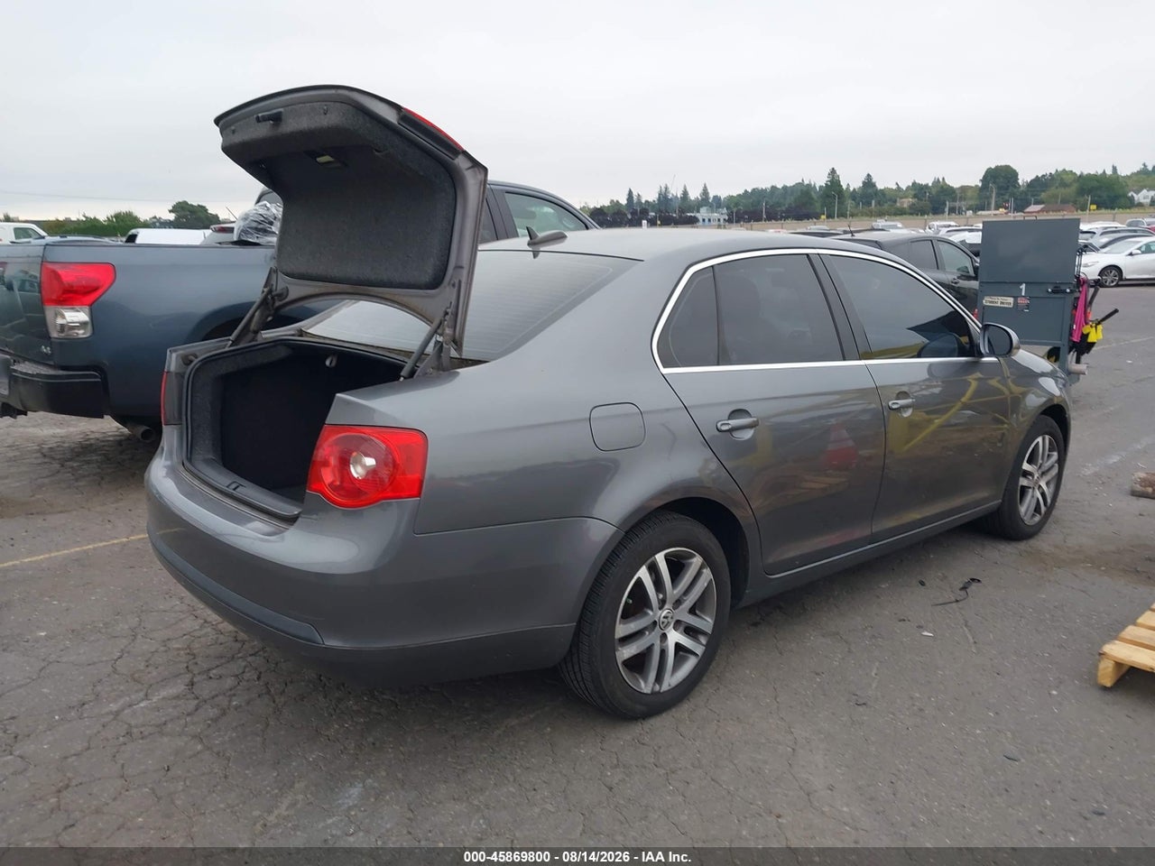 2005 VOLKSWAGEN JETTA 2.5 · 4/11