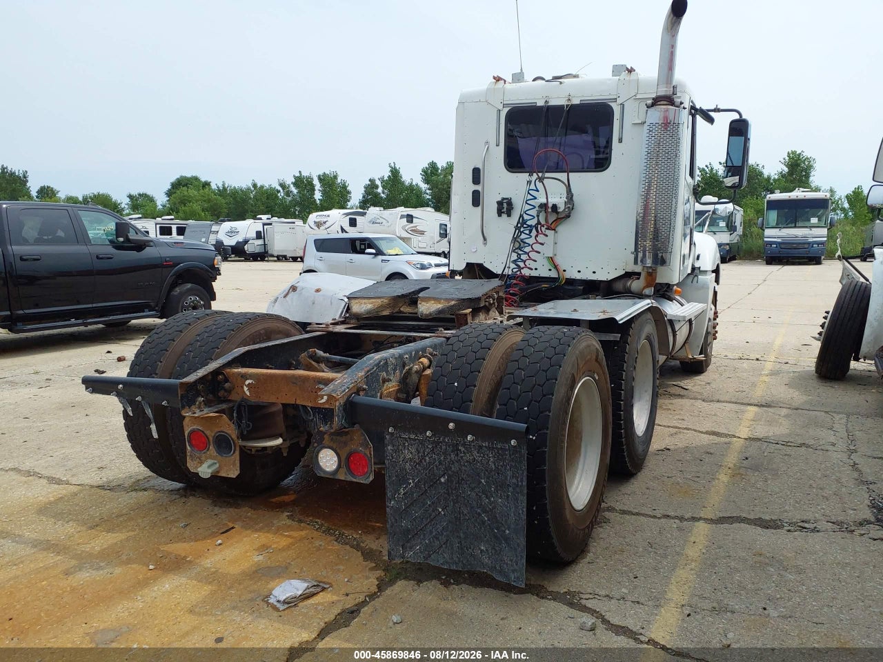 2007 FREIGHTLINER CONVENTIONAL COLUMBIA · 4/10