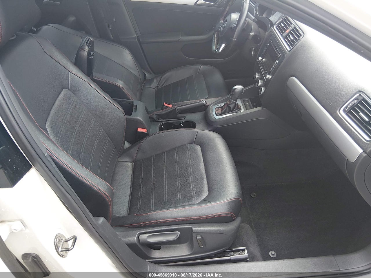 2013 VOLKSWAGEN JETTA GLI AUTOBAHN · 5/11