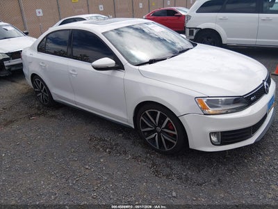 3VW4T7AJ0DM****** · 2013 VOLKSWAGEN JETTA GLI AUTOBAHN