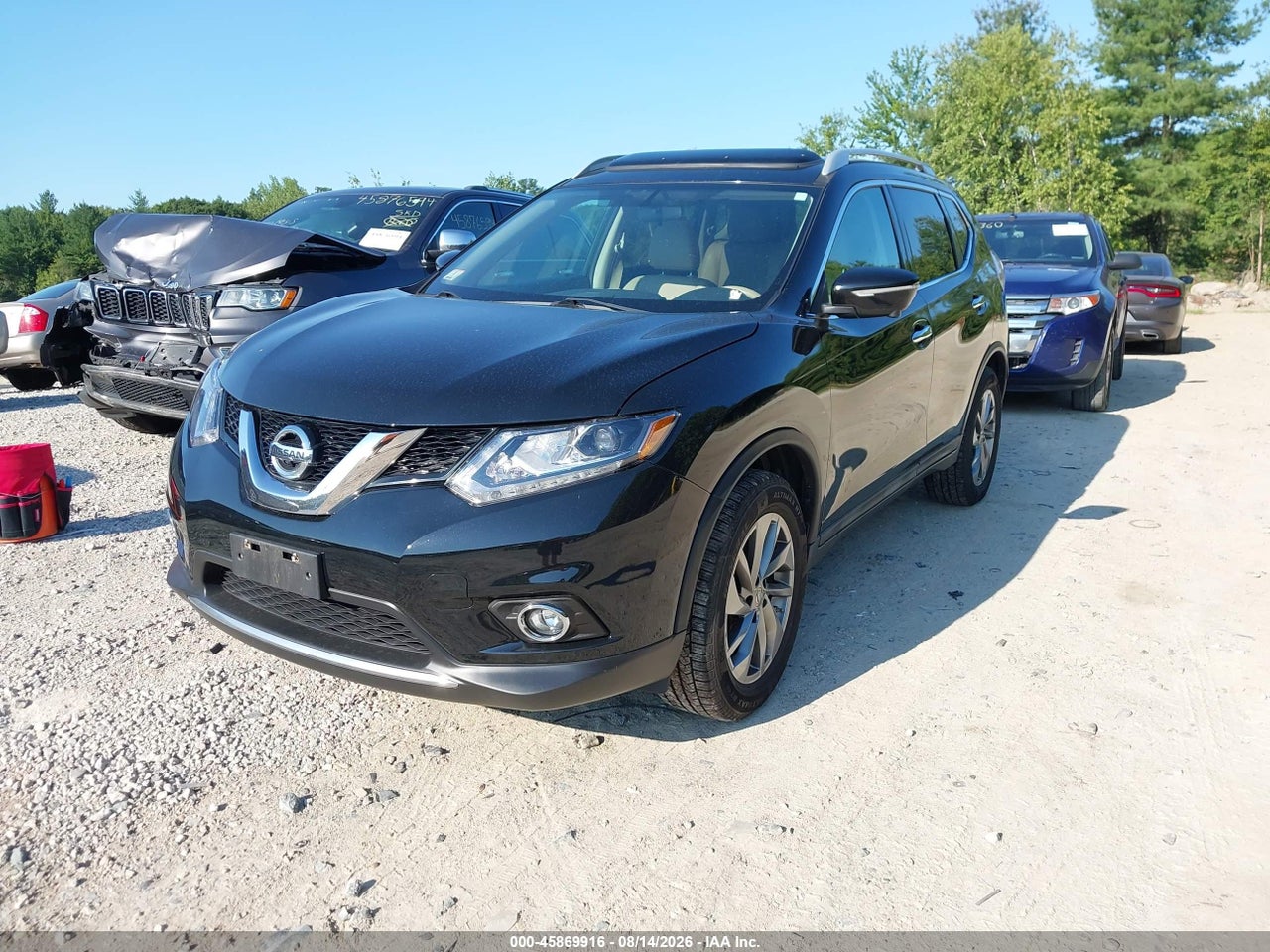 2015 NISSAN ROGUE SL · 2/11