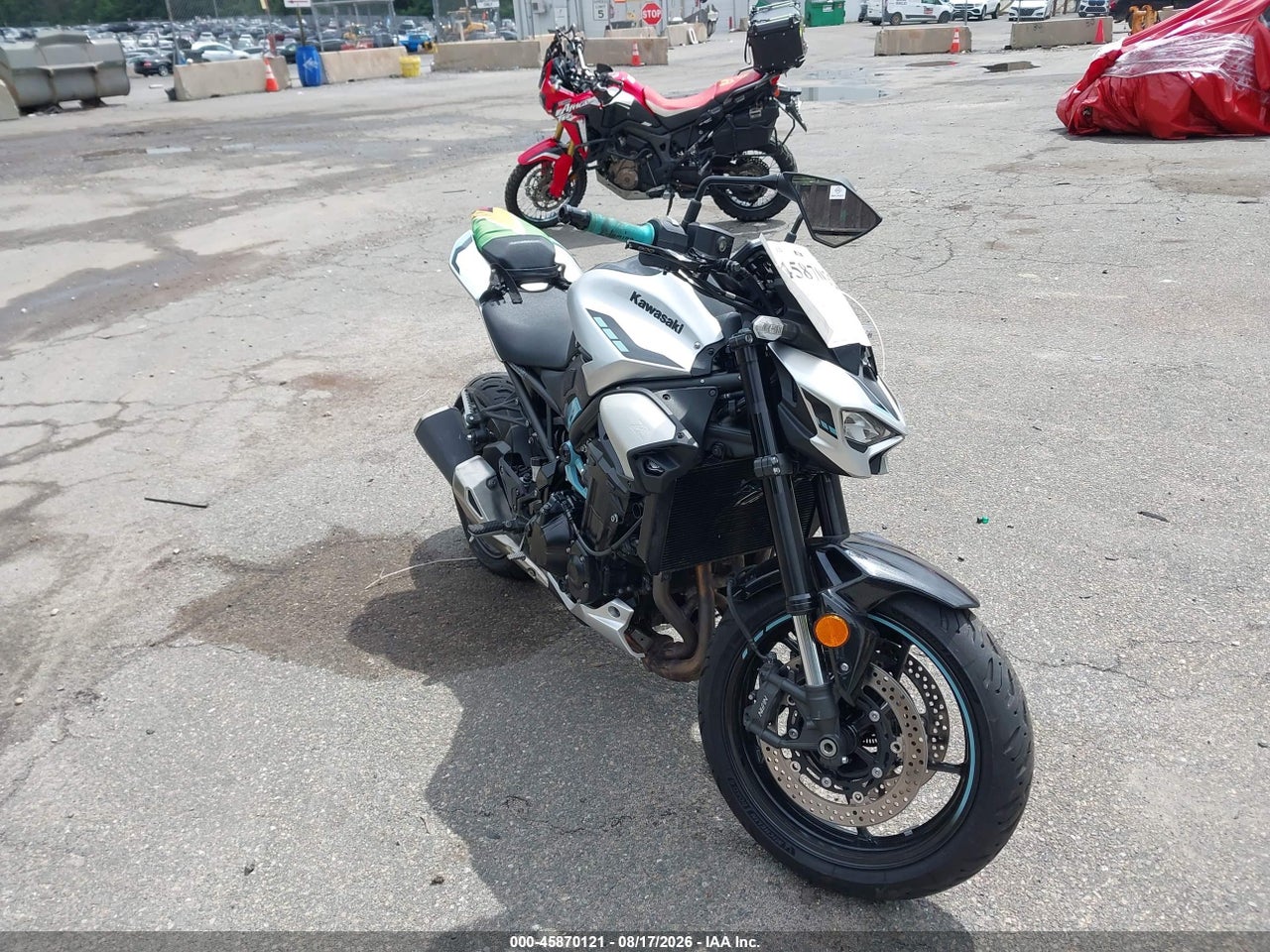2025 KAWASAKI ZR900 S
