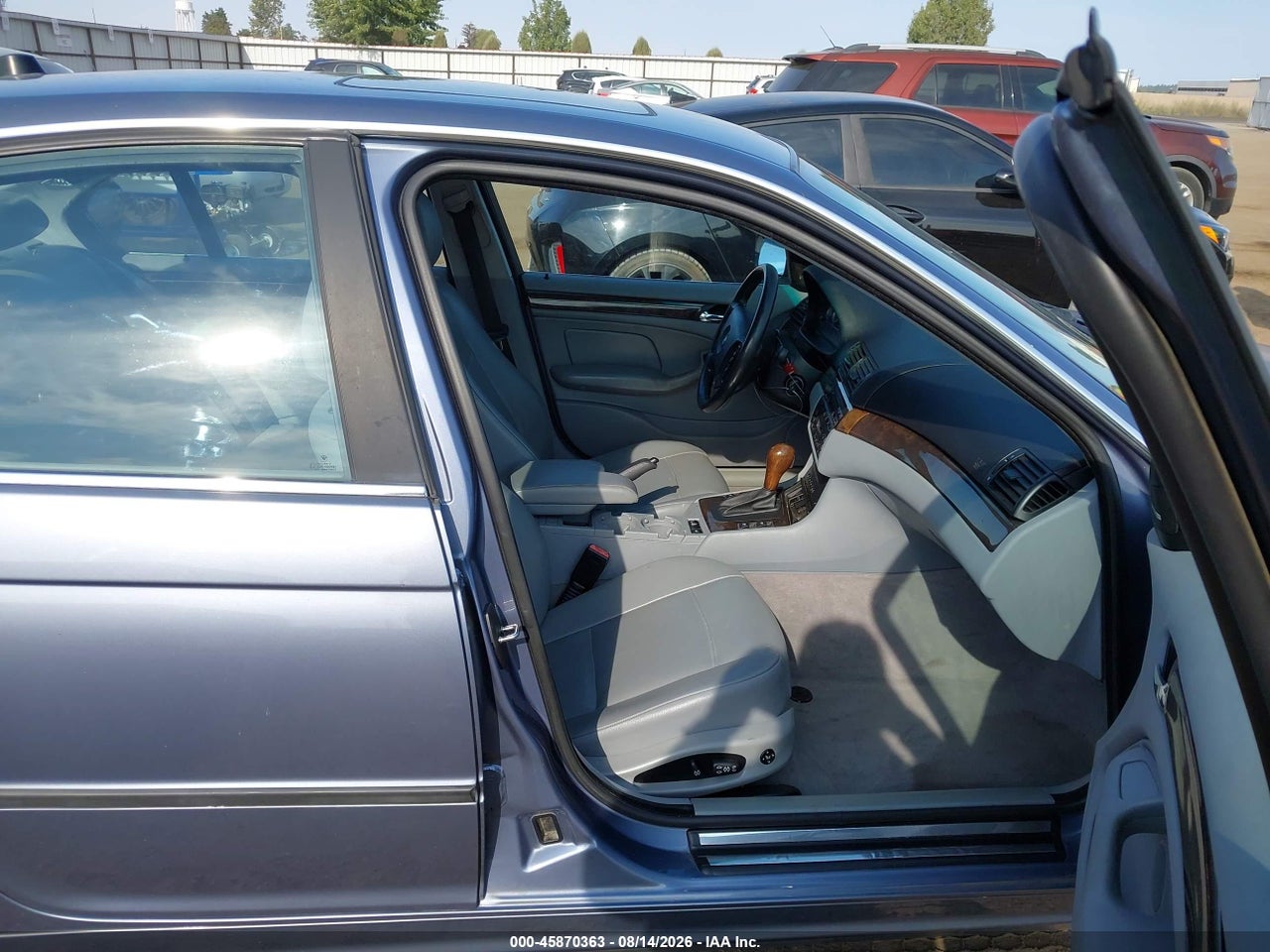 2003 BMW 330XI · 5/11